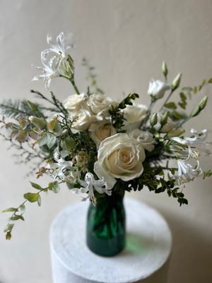 WINTERGREEN BOUQUET IN SMALL CYLINDER