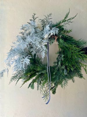 ICY WINTER WREATH