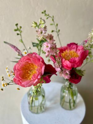 CHARMING BUD VASES