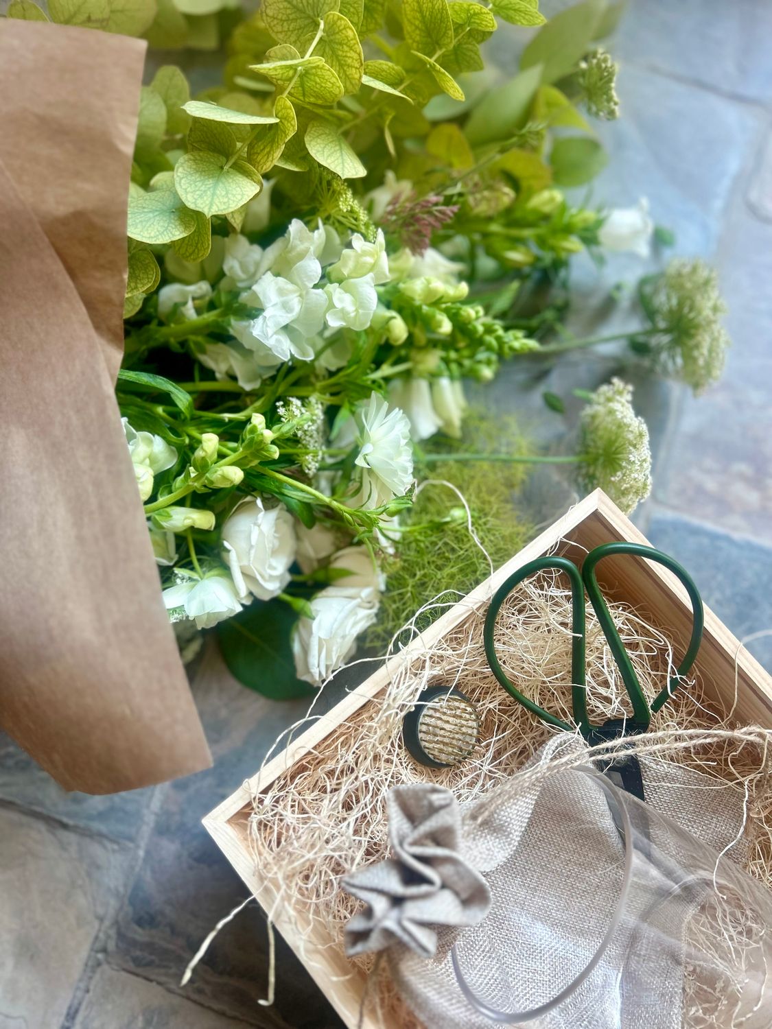 DIY FLORAL DESIGN KIT