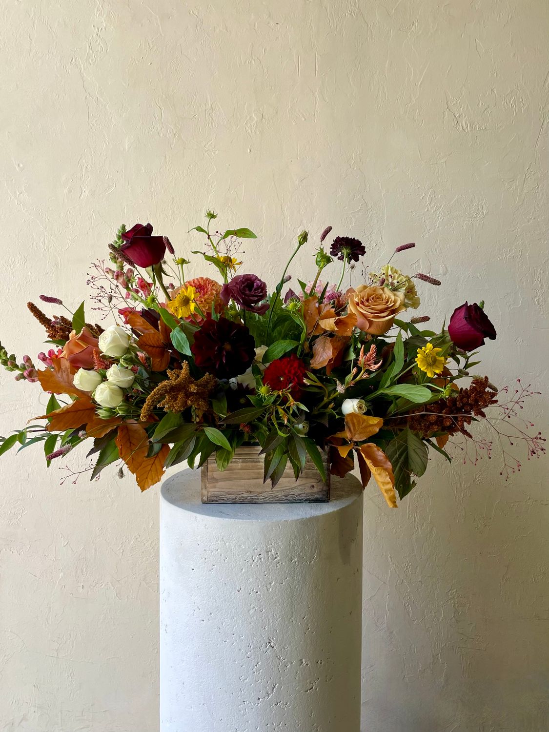 AUTUMN GARDENS CENTREPIECE