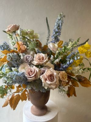 SPLENDOR TRIBUTE URN ARRANGEMENT