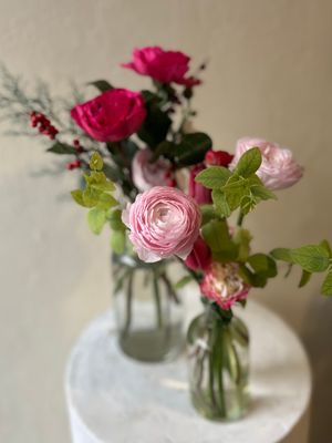 WINTER PINK BUD VASES
