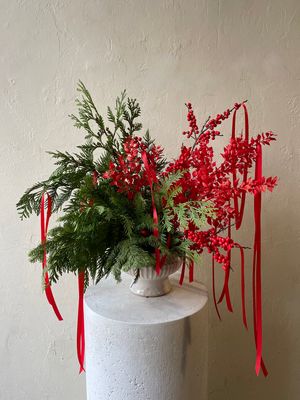 RUBY RED ILEX URN - SMALL