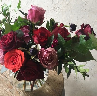JEWEL ROSES VASE ARRANGEMENT