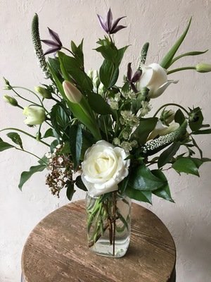 THE COUNTRY GARDEN MASON JAR