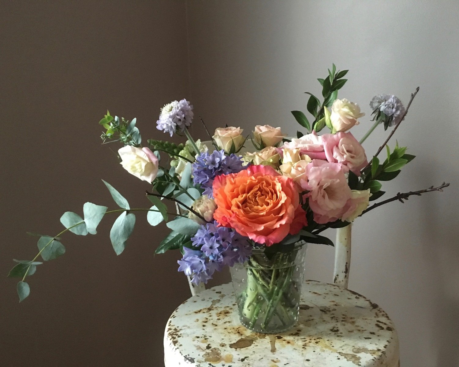 PASTEL HOBNAIL VASE