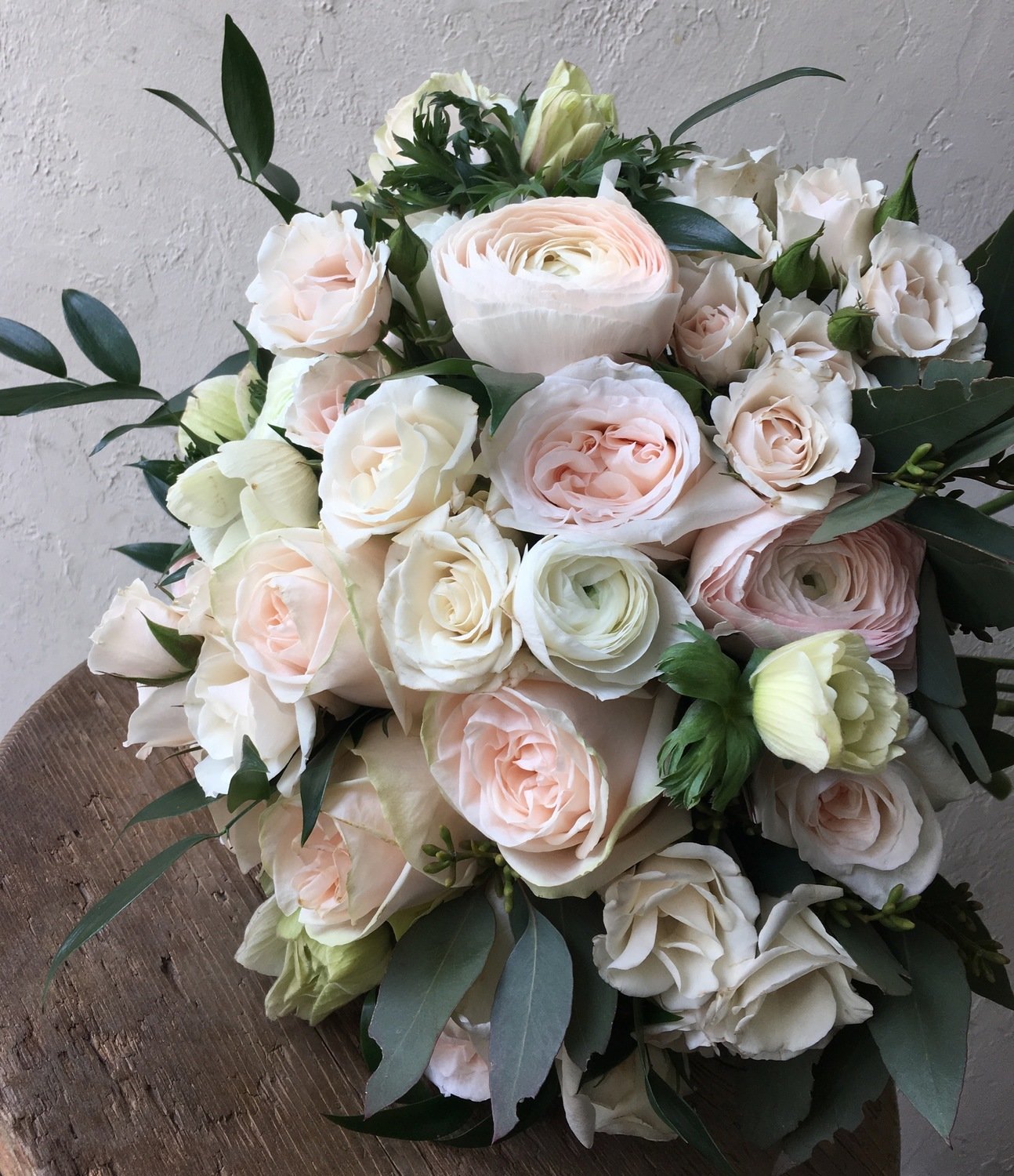 LAVISH HANDTIED BOUQUET