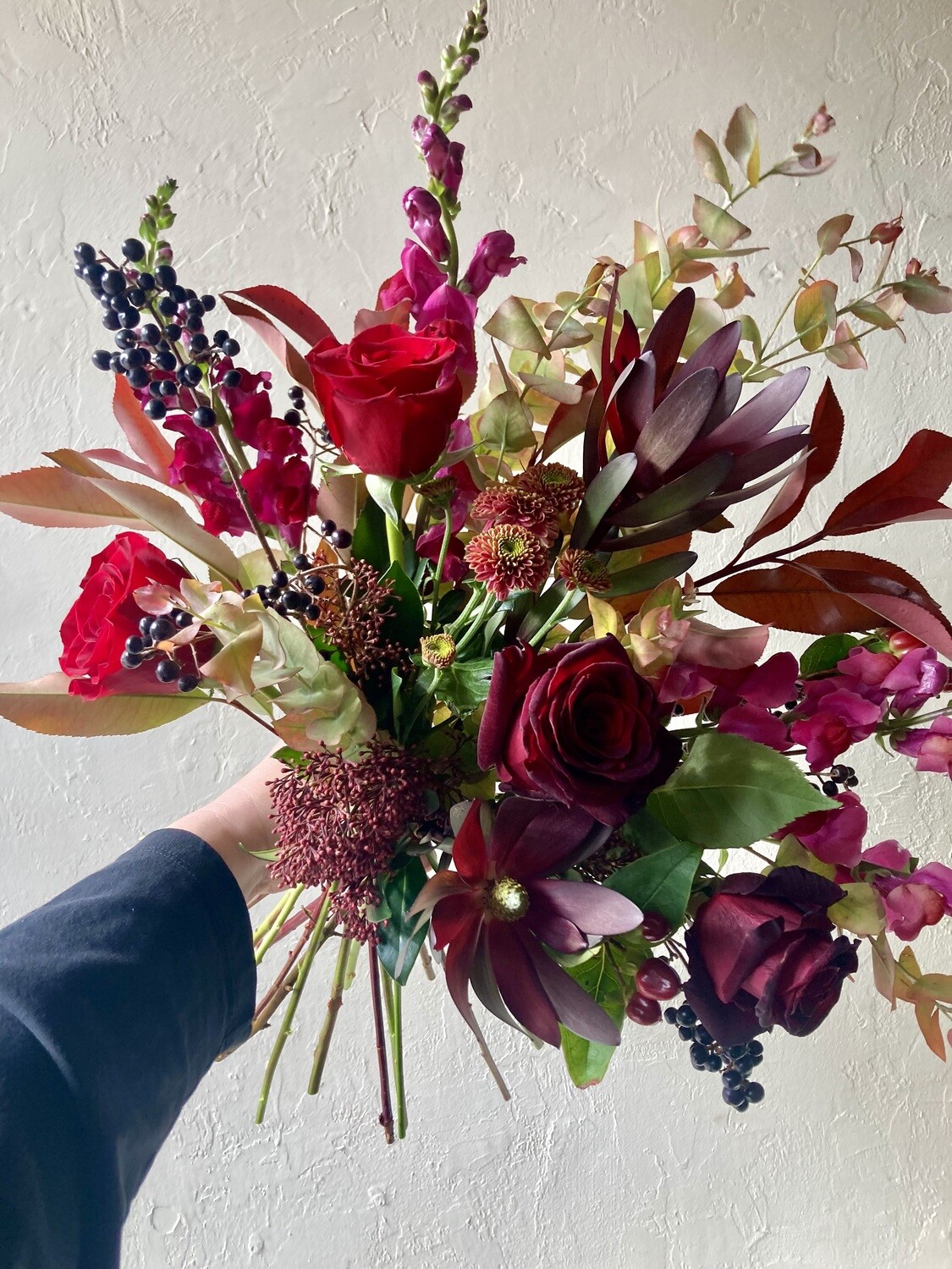SCORPIO HANDTIED BOUQUET