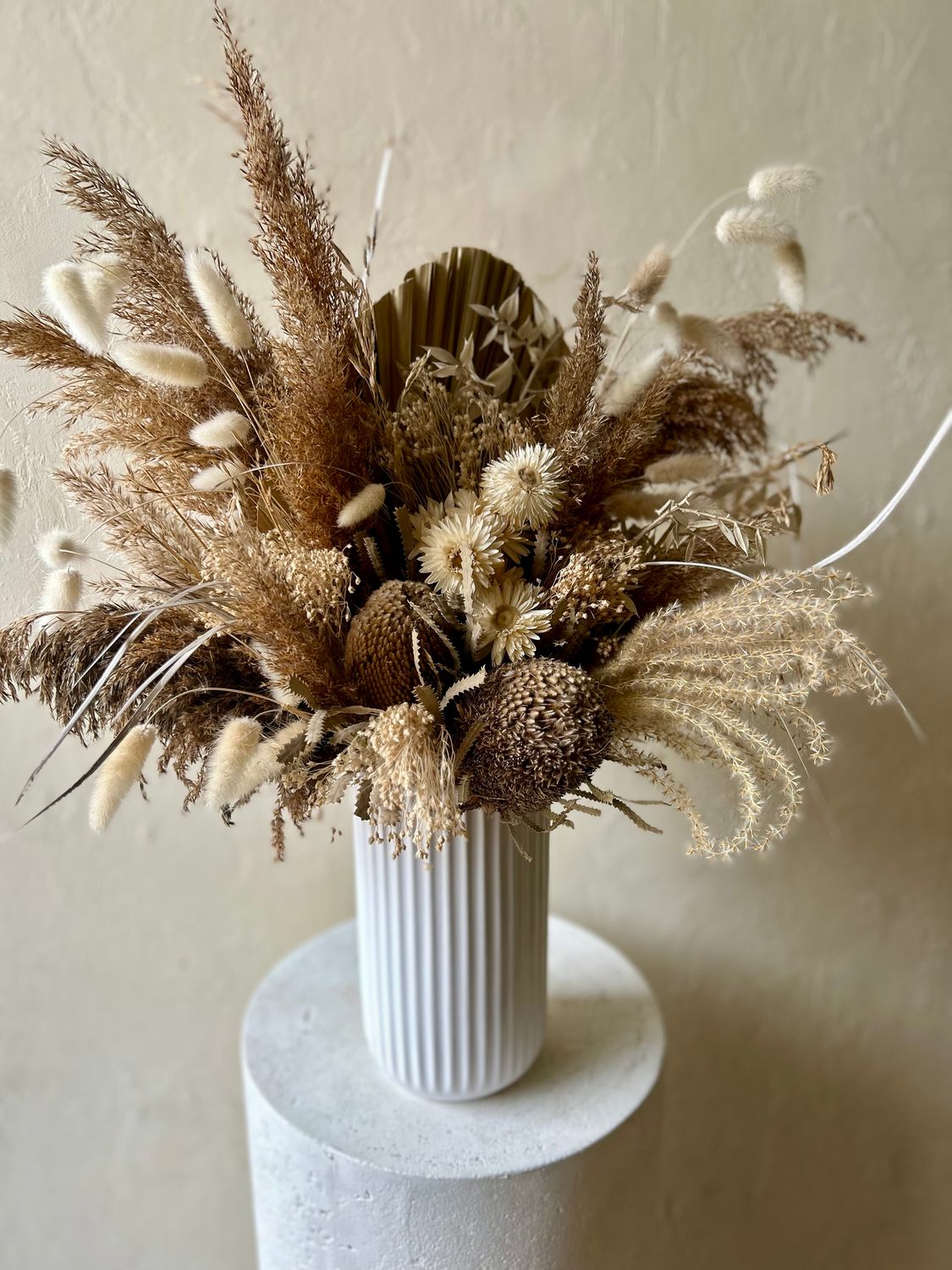 EVERLASTING DRIED BANKSIA ARRANGEMENT