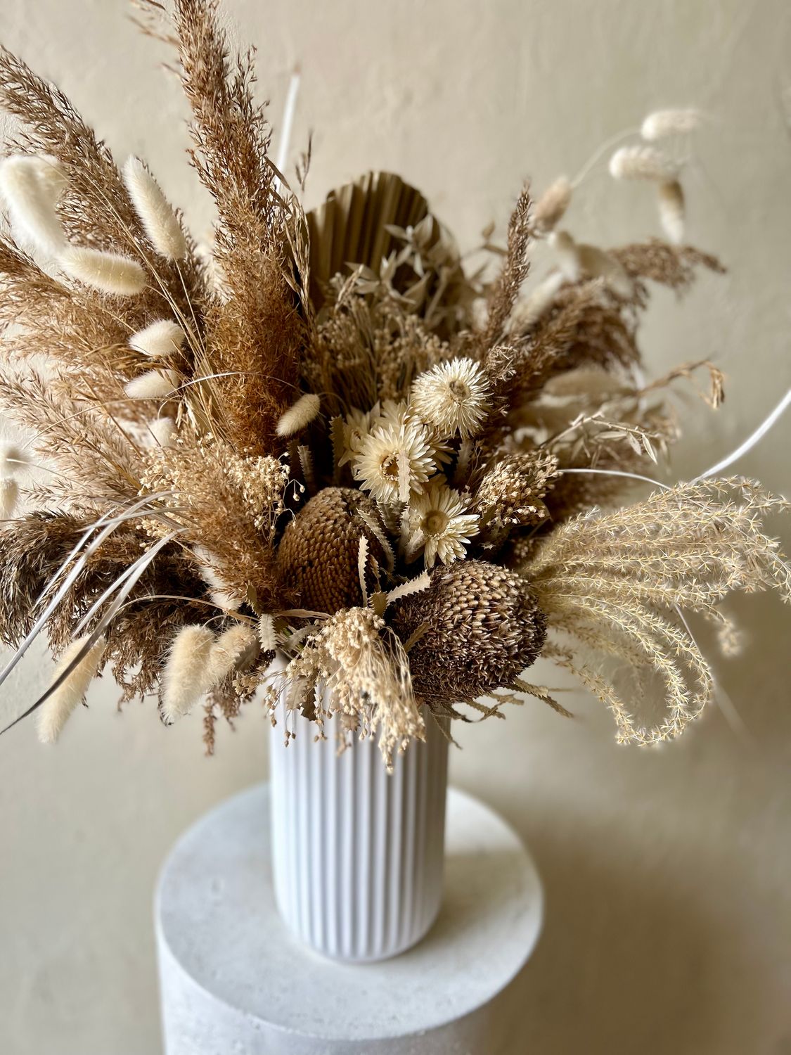 EVERLASTING DRIED BANKSIA ARRANGEMENT
