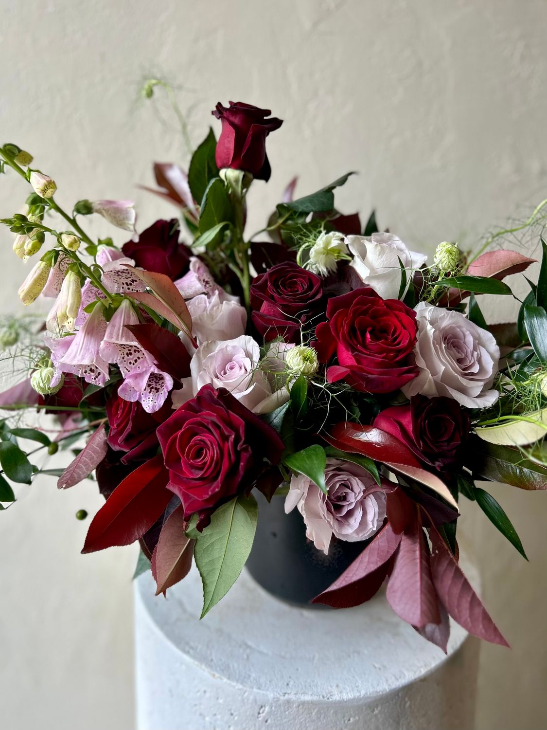 MOODY GARDEN ROSES ARRANGEMENT