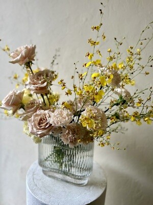OBLONG SHIMMER VASE