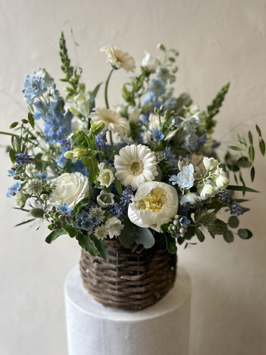 SPRINGTIME SKY BASKET