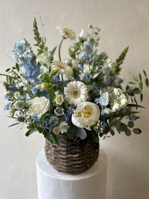 SPRINGTIME SKY BASKET