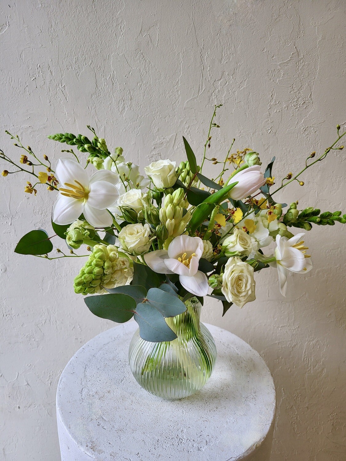 PETITE SEASONAL VASE