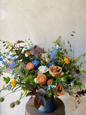 GARDEN DELIGHTS TIN ARRANGEMENT