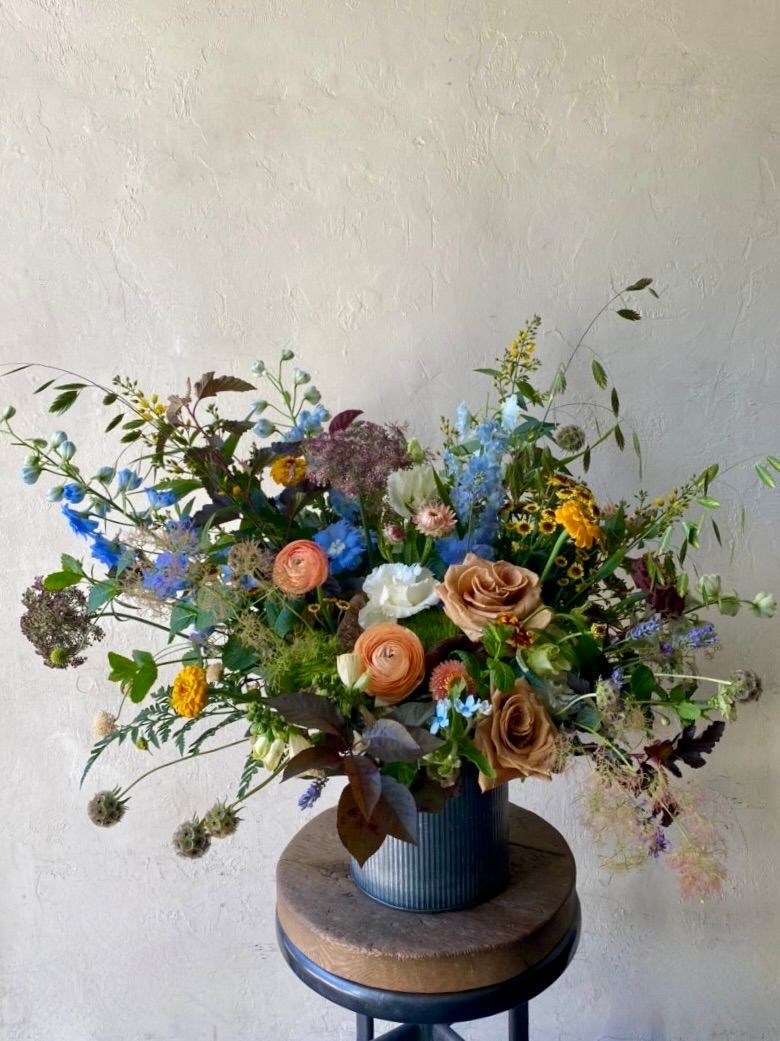 GARDEN DELIGHTS TIN ARRANGEMENT