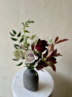 MOODY GARDEN ROSES BUD VASES