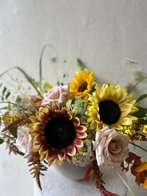 SUNNY ARRANGEMENT