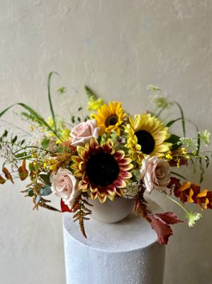 SUNNY ARRANGEMENT