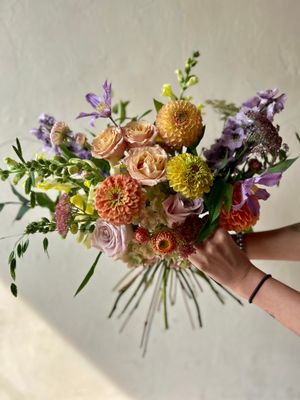 VIBRANT SUMMER HANDTIED BOUQUET