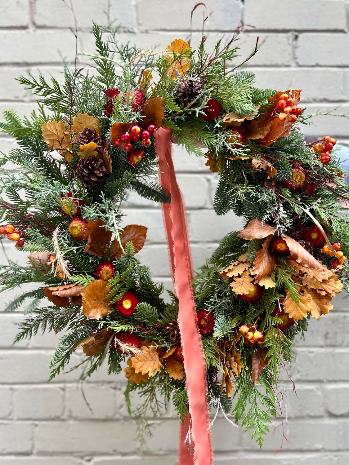 HOLIDAY OAK AND STRAWFLOWER WREATH WITH RIBBONS