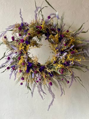 DRIED SPRING WREATH