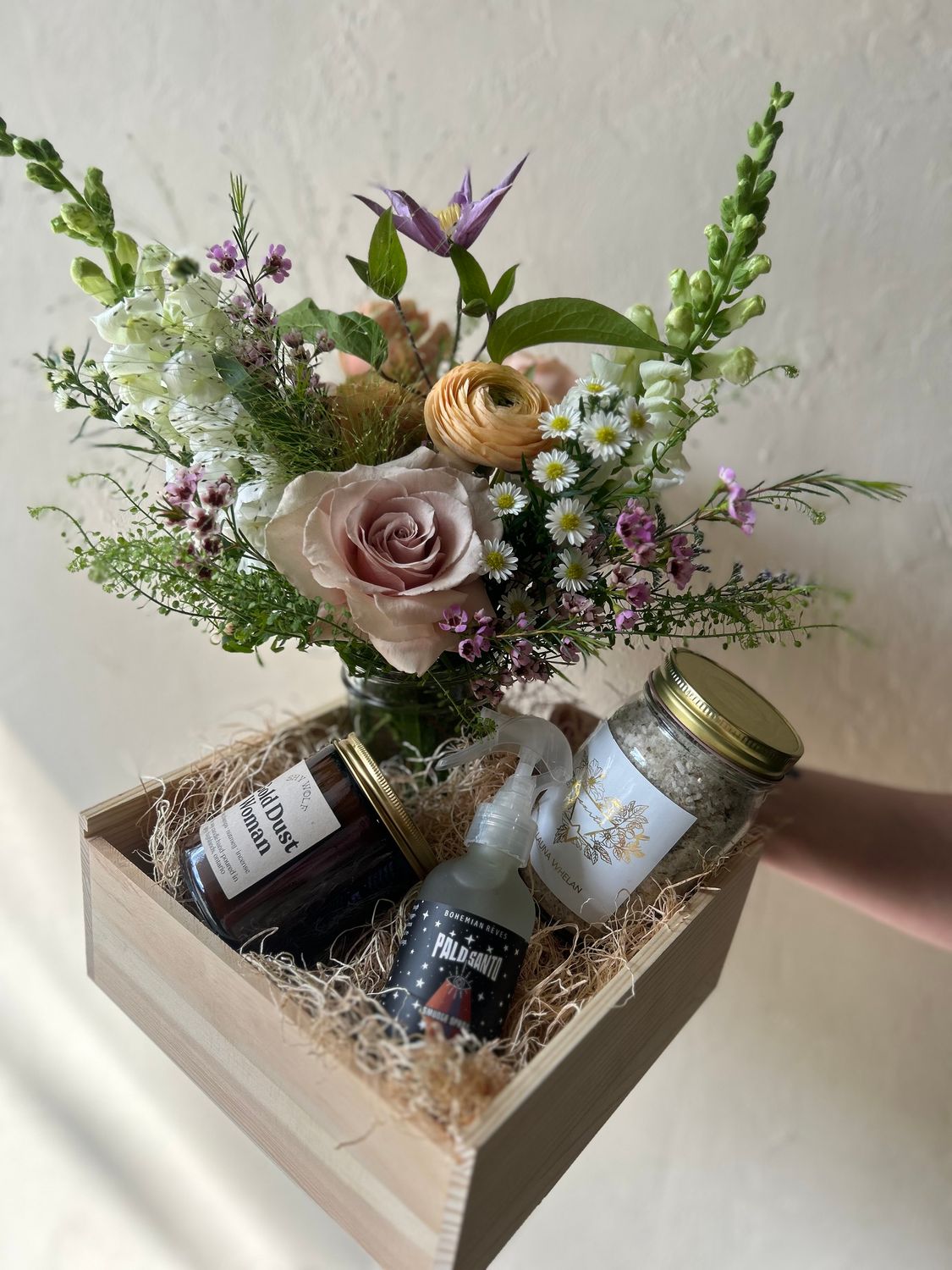 EARTH MAMA GIFT BOX