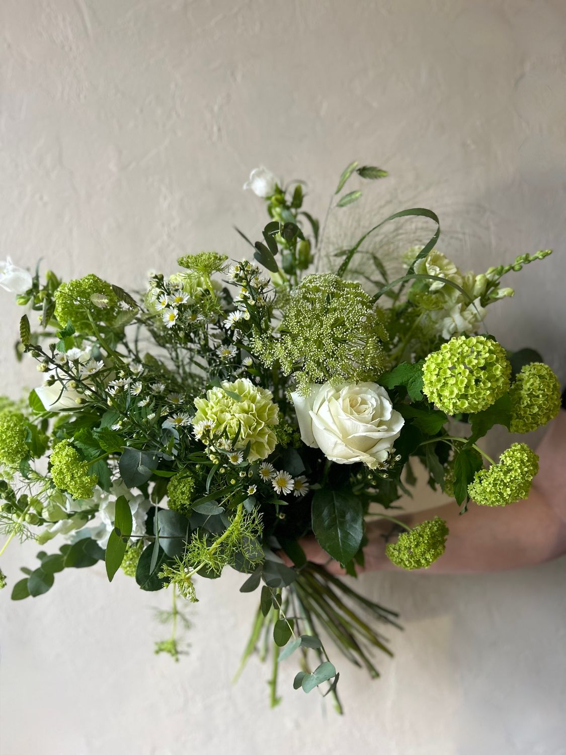 EAU DE NIL HANDTIED BOUQUET