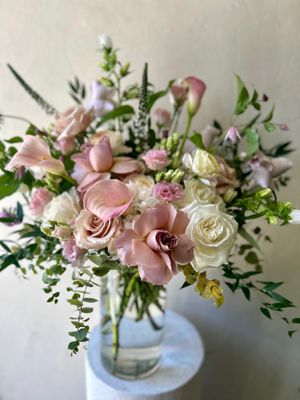 EAU DE FLEURS VASE