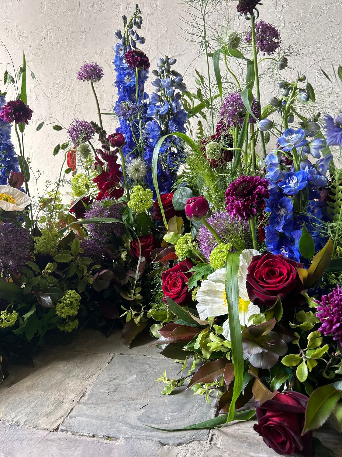 URN FLOWER MEADOW
