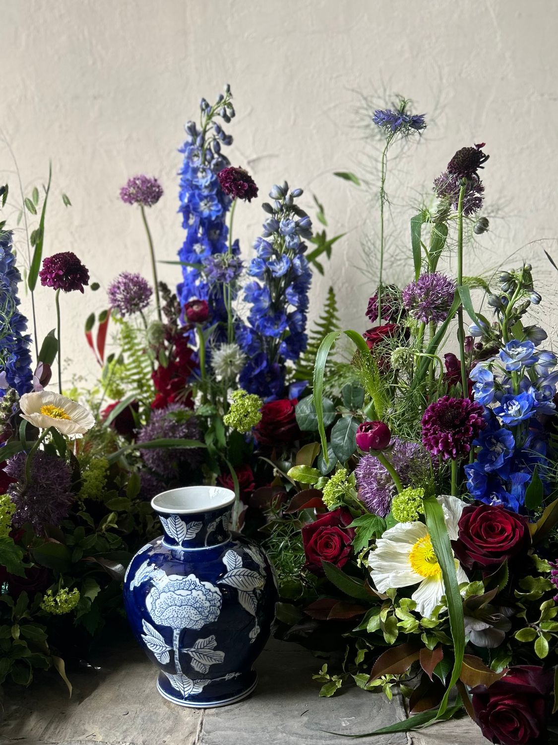URN FLOWER MEADOW