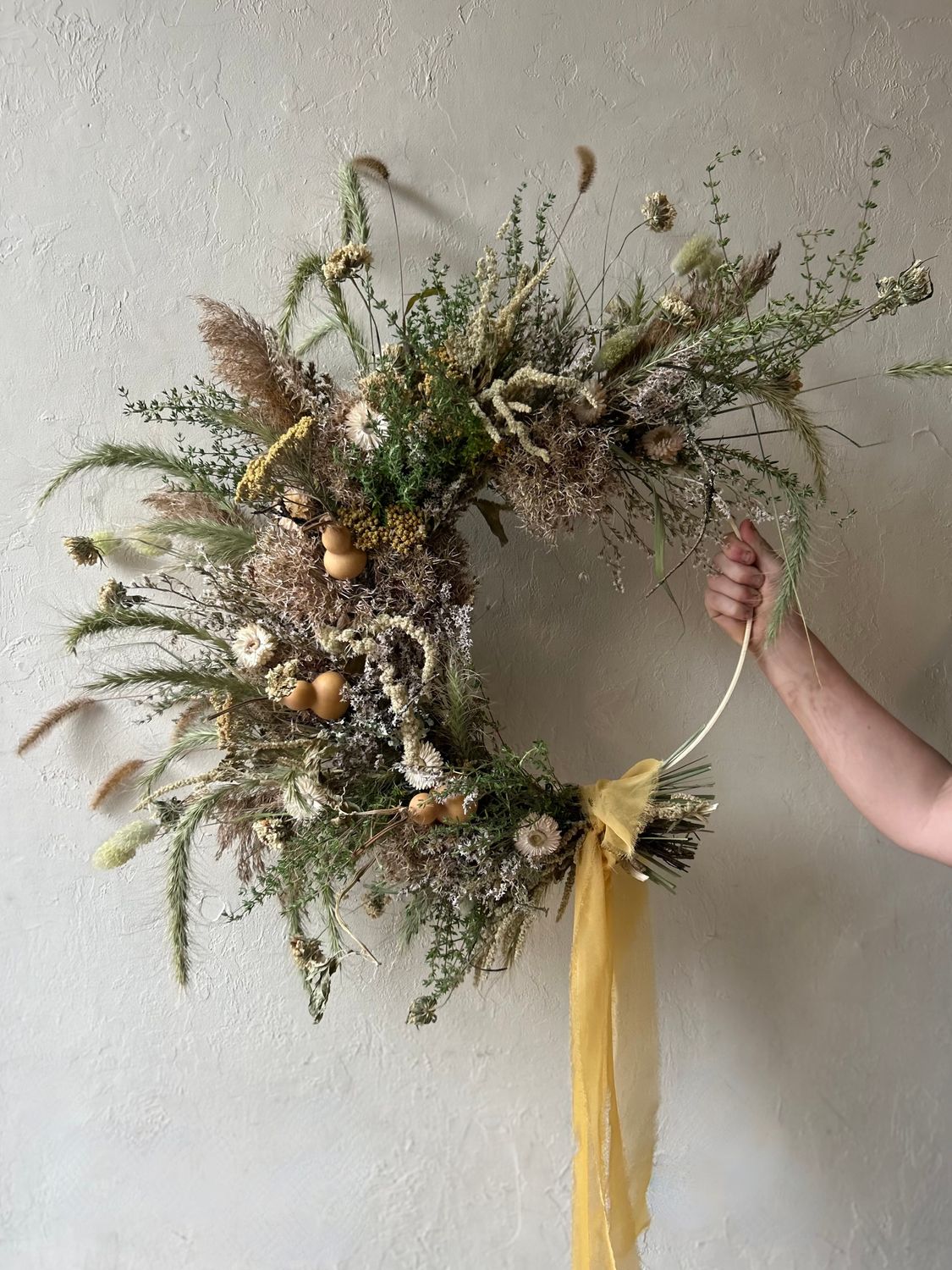 THYME DRIED CRESCENT WREATH