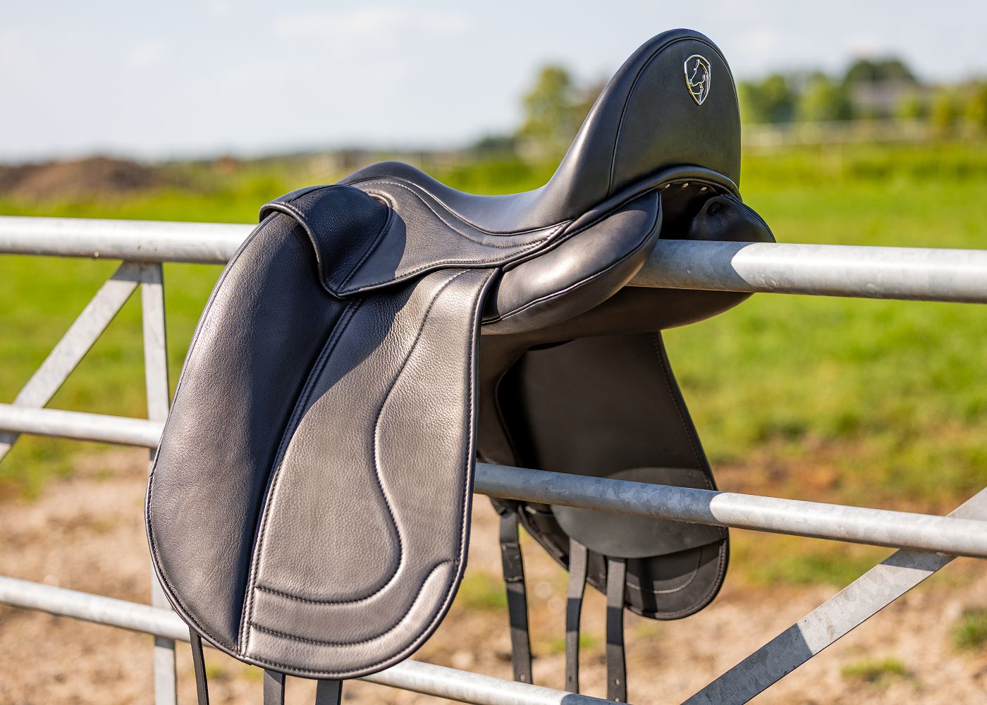 EDIX Attitude – Elastyczne siodło ujeżdżeniowe