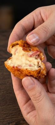 Croquetas de Jamón Ibérico · 1 kg · 30 uds Croquetas de Jamón Ibérico · 1 kg · 30 uds