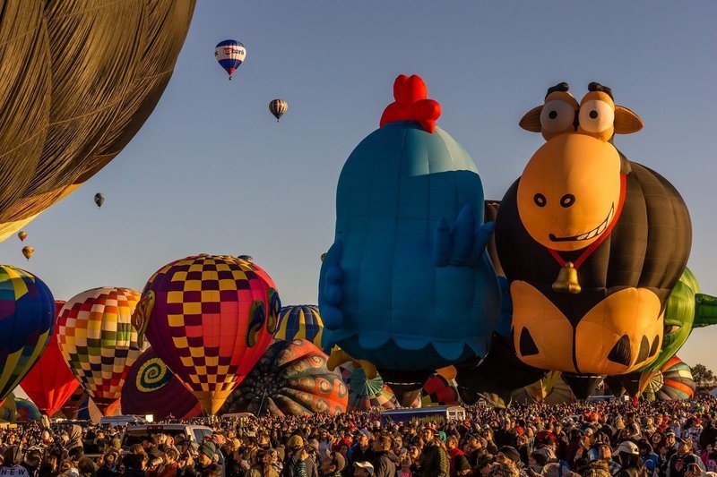 #7789 Balloon Follies