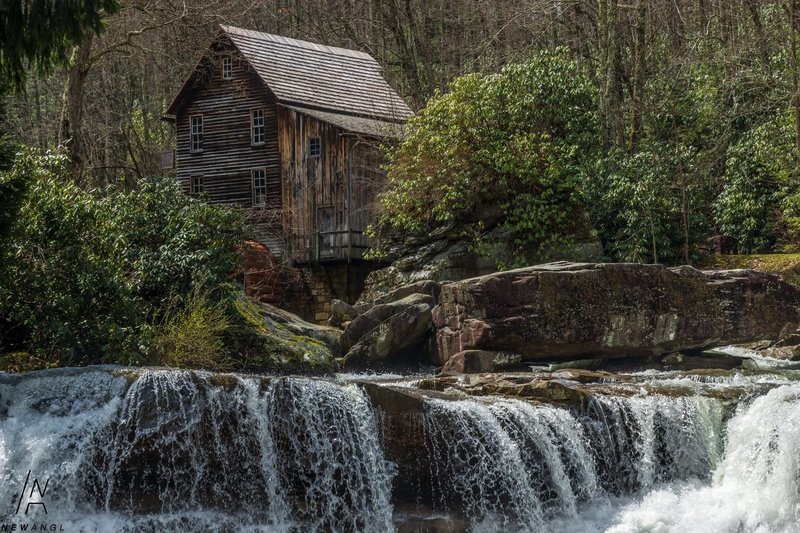 #8925 Appalachian Past