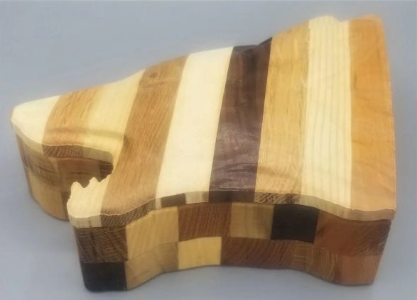 Wolf Bowl with Lid (large)
