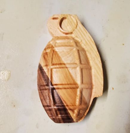 Granade Magnet