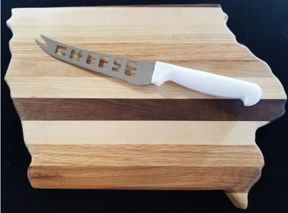 Iowa Cutting Board W-knife