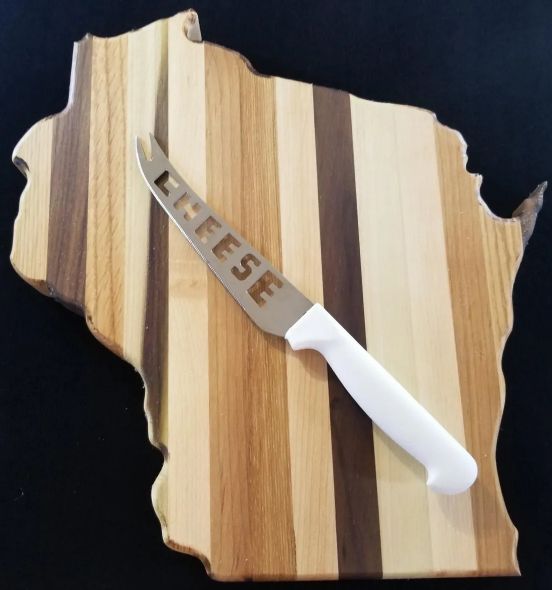Wisconsin Cutting Board W-knife
