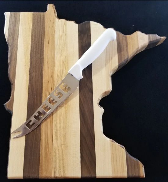 Minnesota Cutting Board W-knife