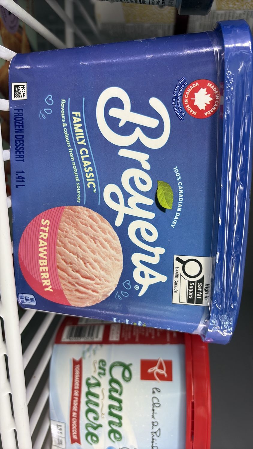 Breyers strawberry 1.41L