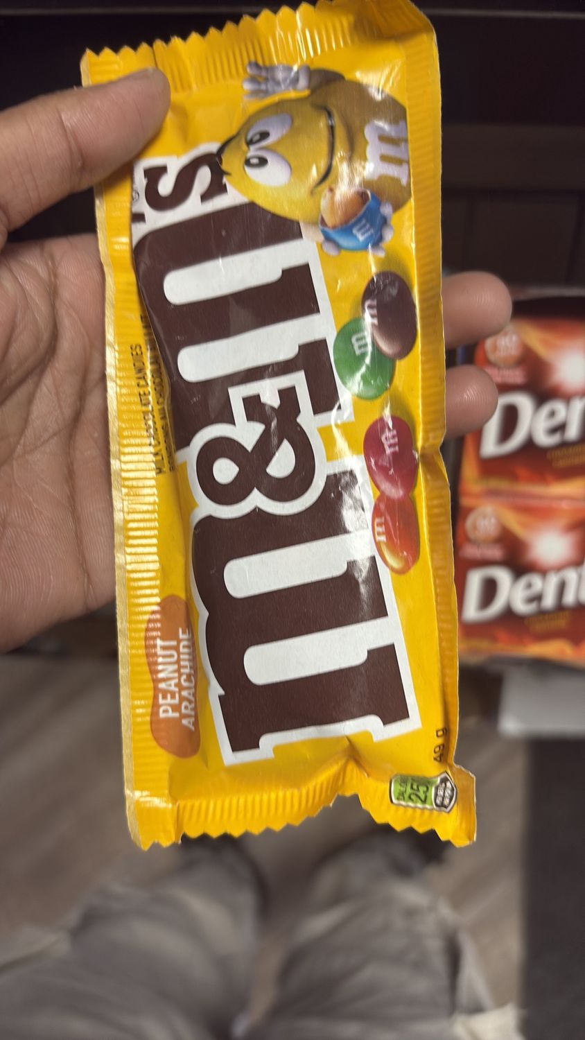 M &amp; M peanut 49 g