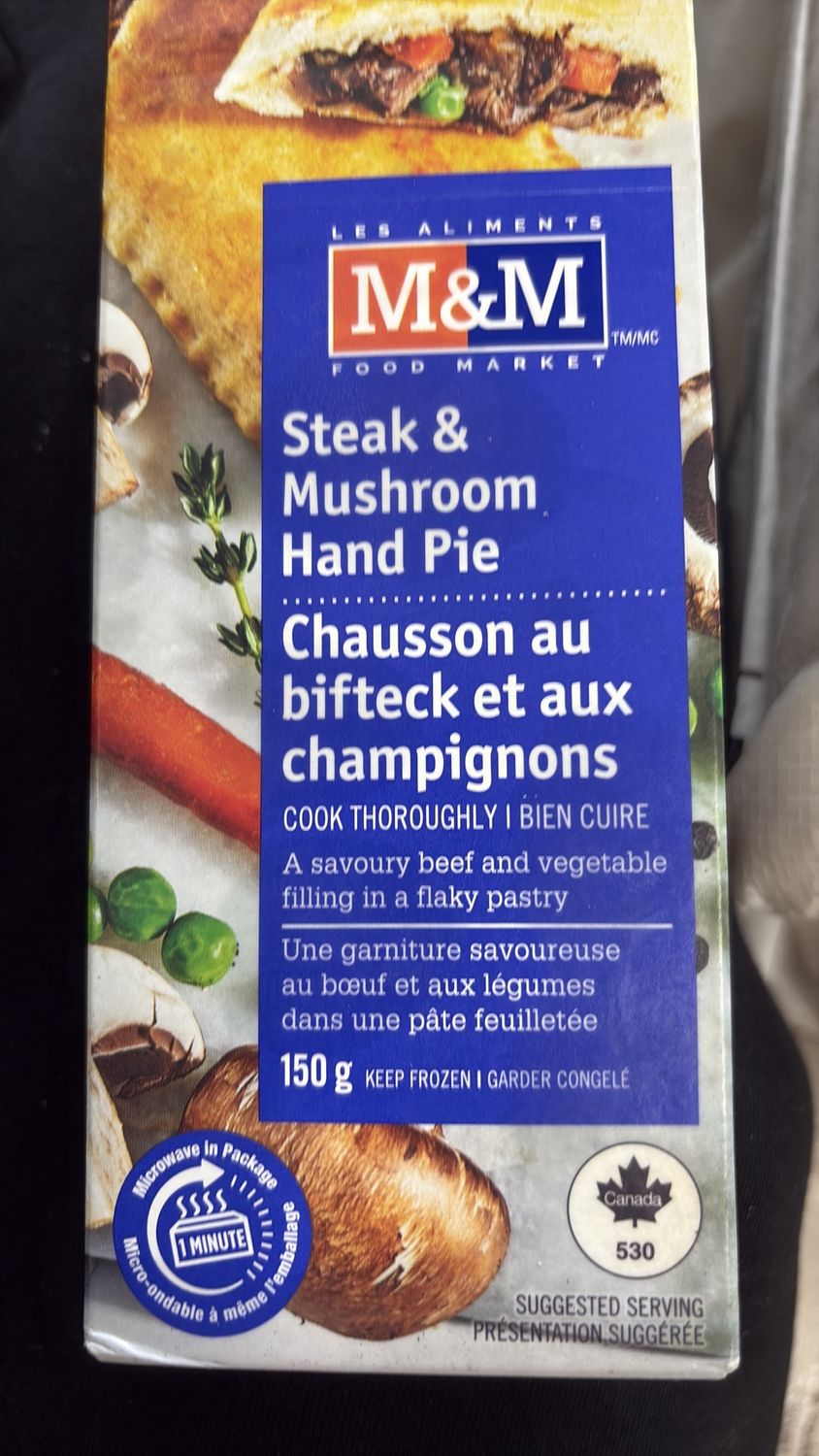 M &amp; M steak &amp; mushroom hand pie 150 g