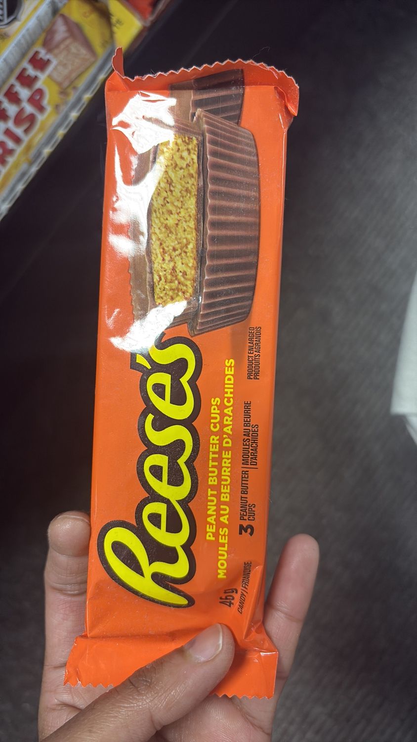 Reese’s peanut butter cup 46 g