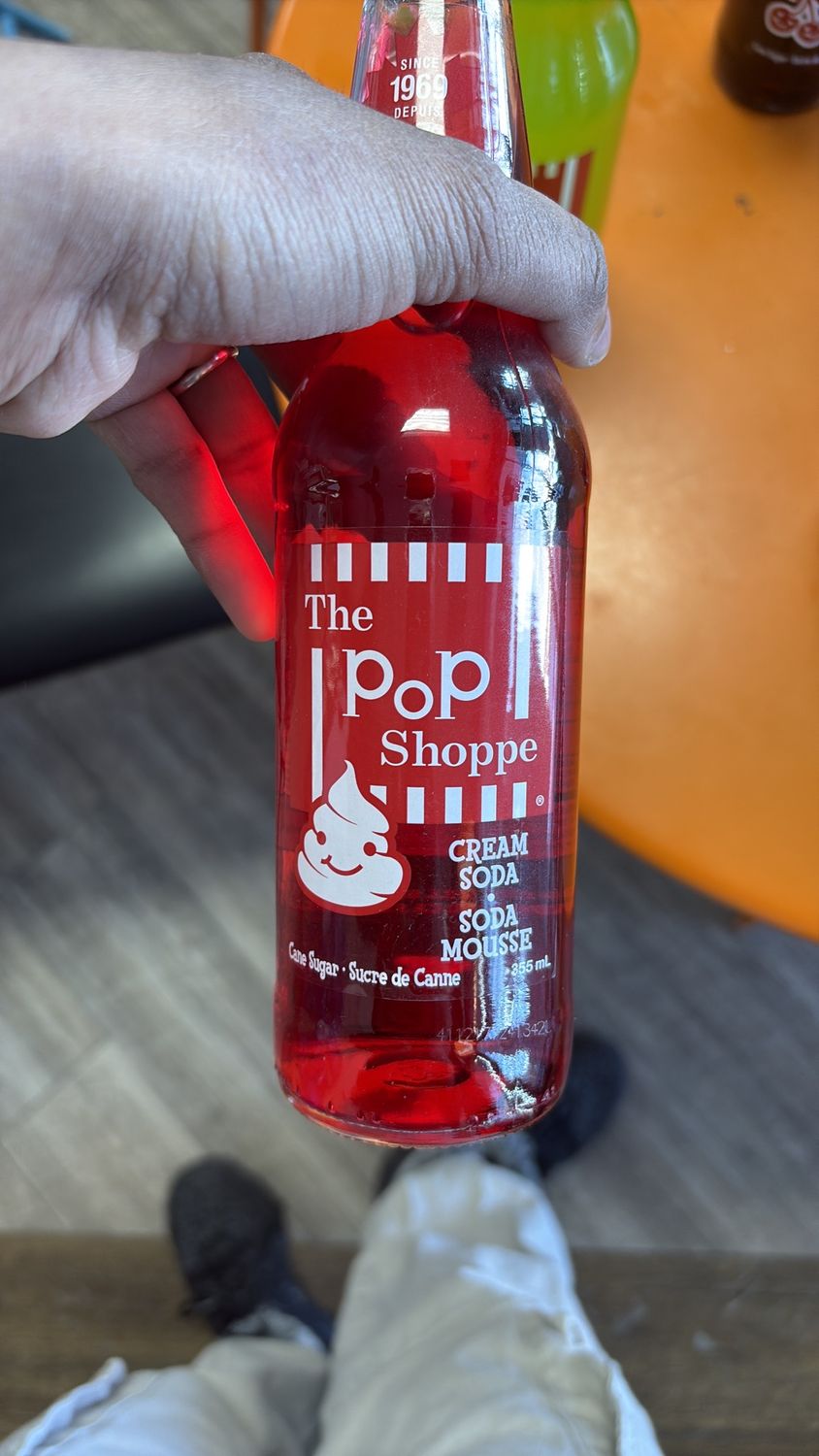 The pop shoppe cream soda 355 ml
