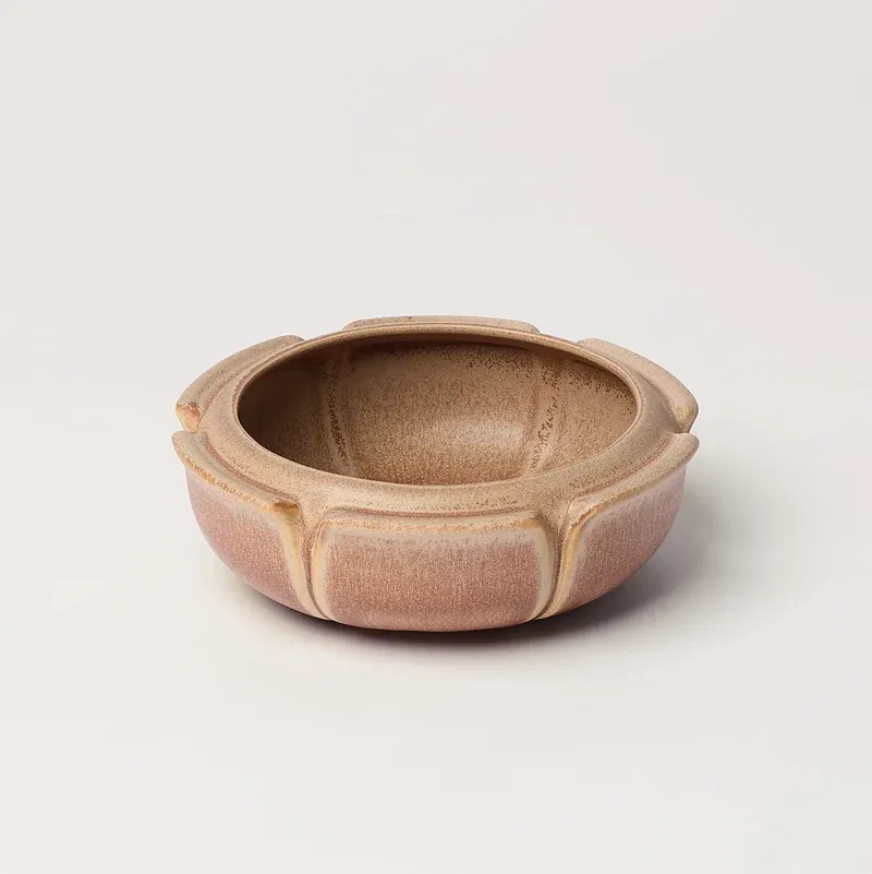 Large Flower Dish, Colour: Hazelnut