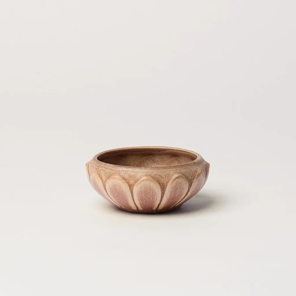 Small Flower Dish, Colour: Hazelnut